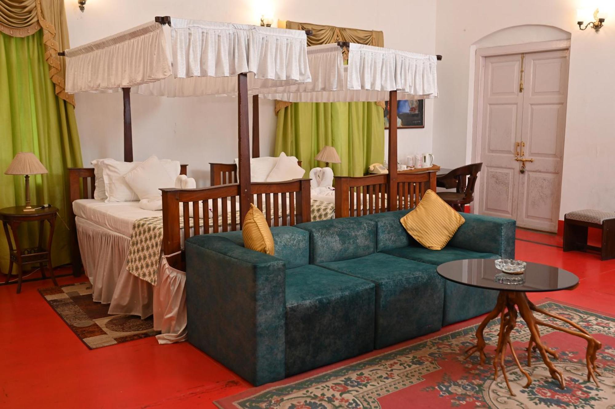 מלון Jorhāt Thengal Manor מראה חיצוני תמונה