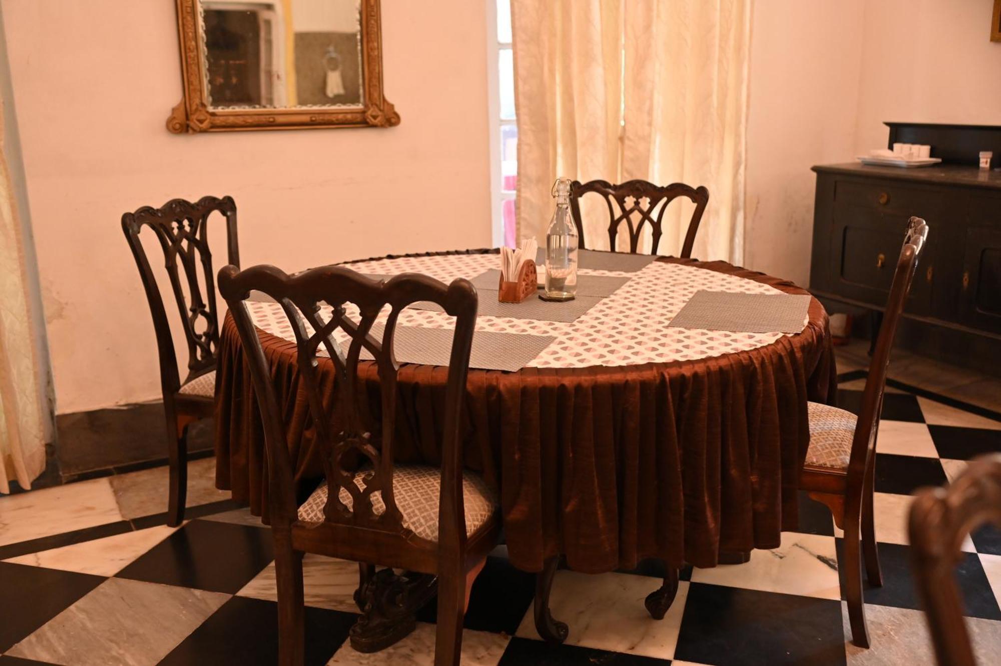 מלון Jorhāt Thengal Manor מראה חיצוני תמונה
